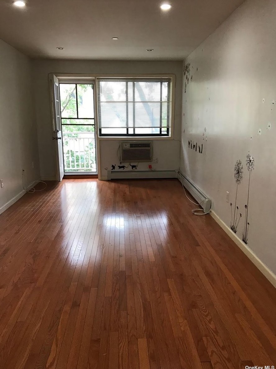 142-28 37th Avenue #4b, Flushing, NY 11354