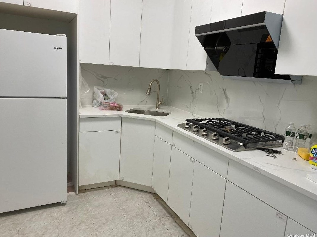 43-29 157th St #2, Flushing, NY 11355