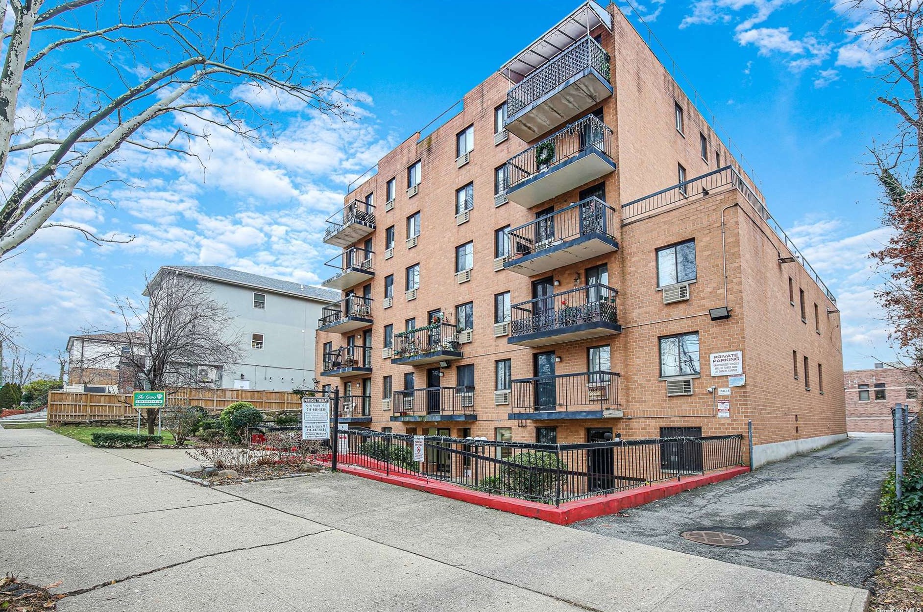 180-16 Wexford Ter #1e, Jamaica, NY 11432