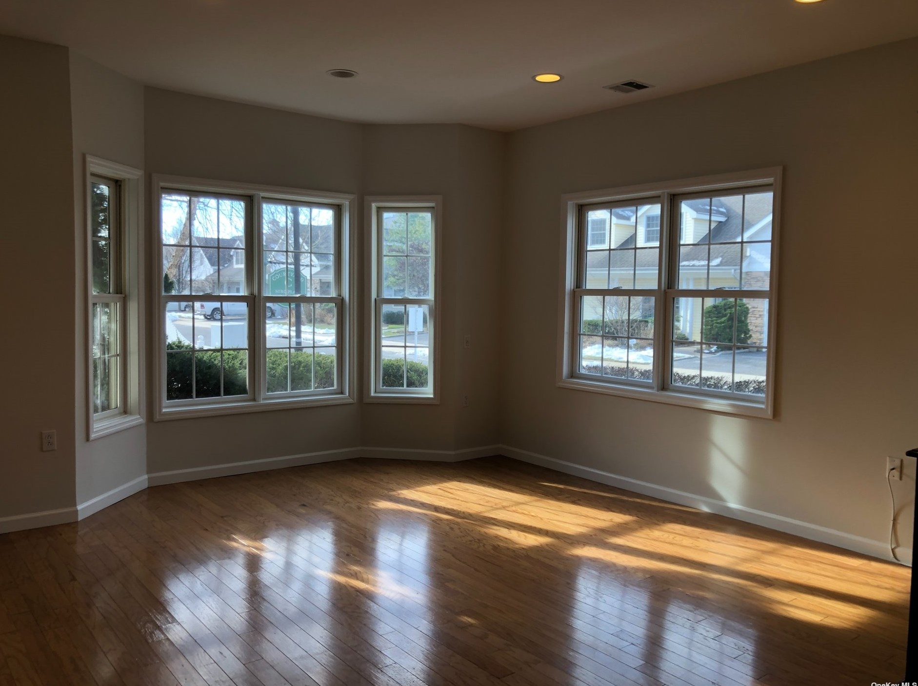 75 Miro Pl, Port Washington NY  11050-2444 exterior