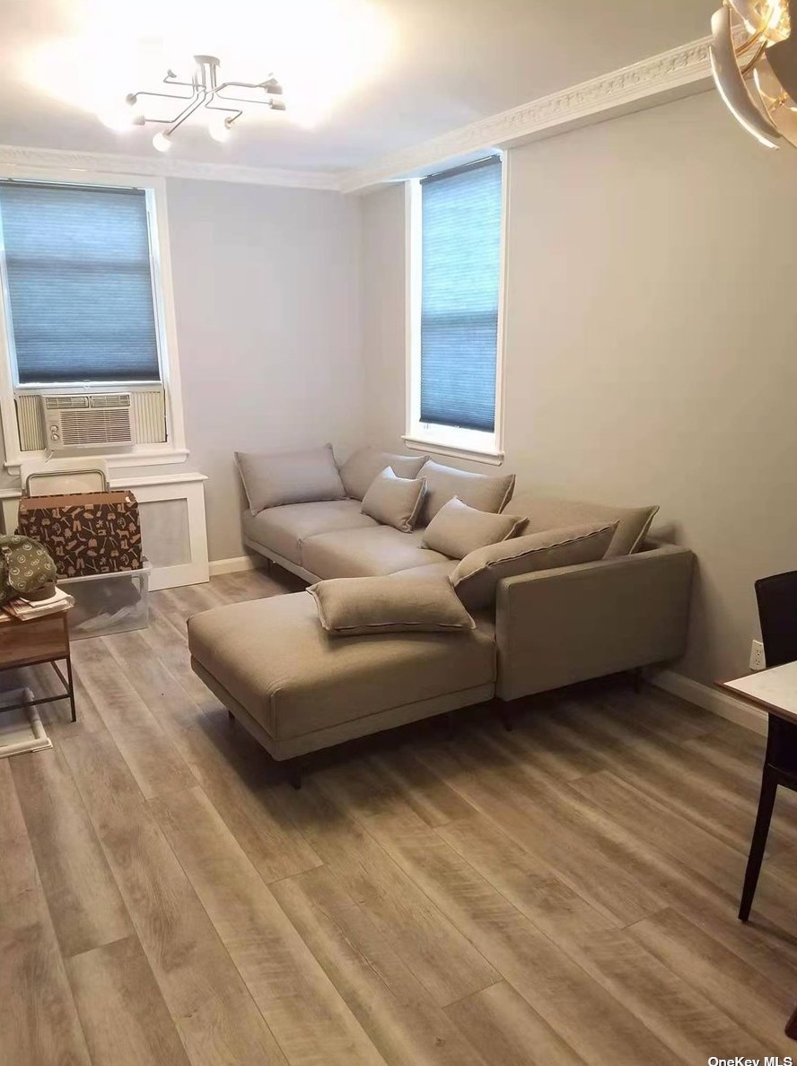 40-24 Aske St #1f, Flushing, NY 11373