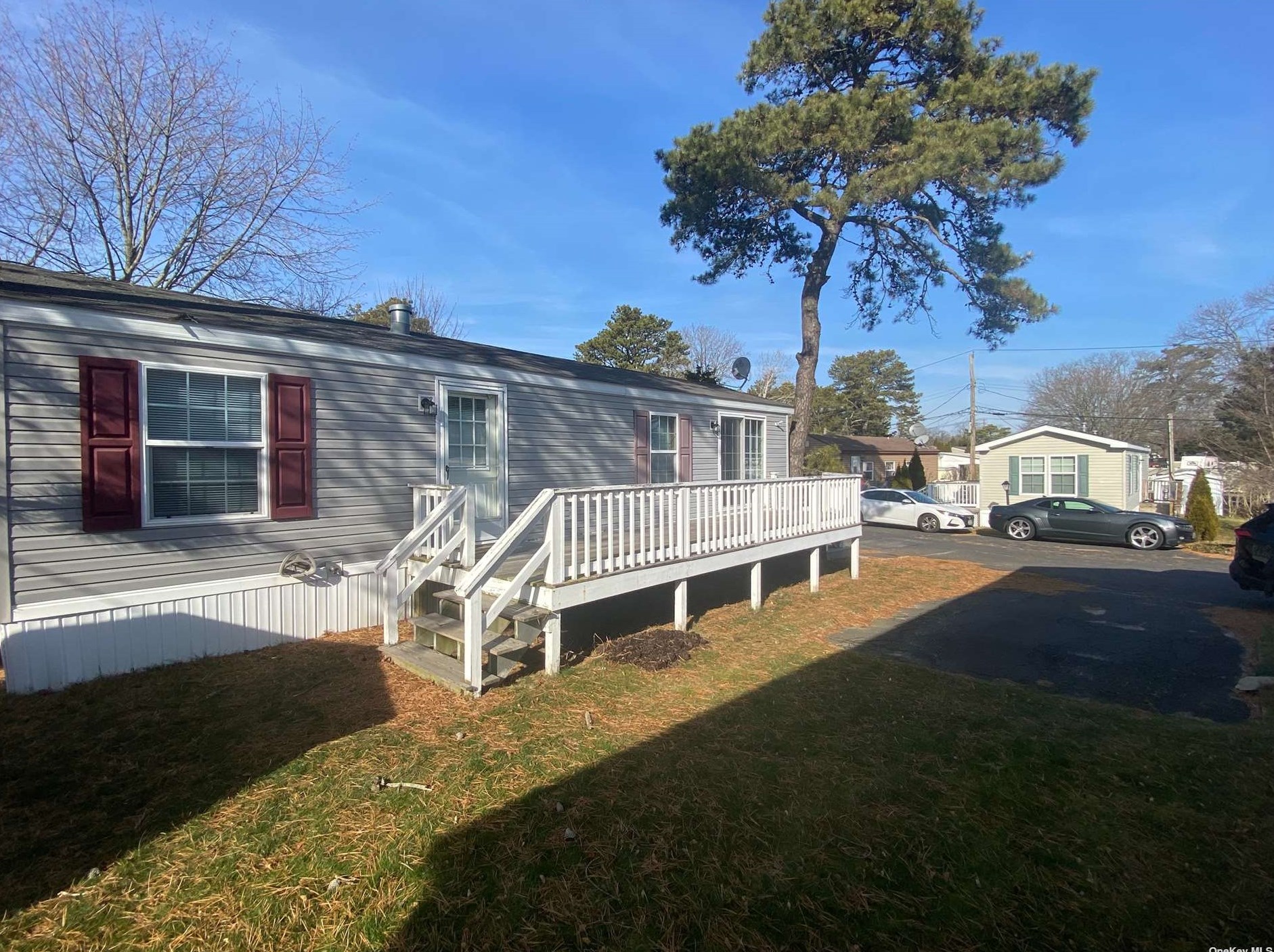 525 Riverleigh Ave #b17, Northampton, NY 11901