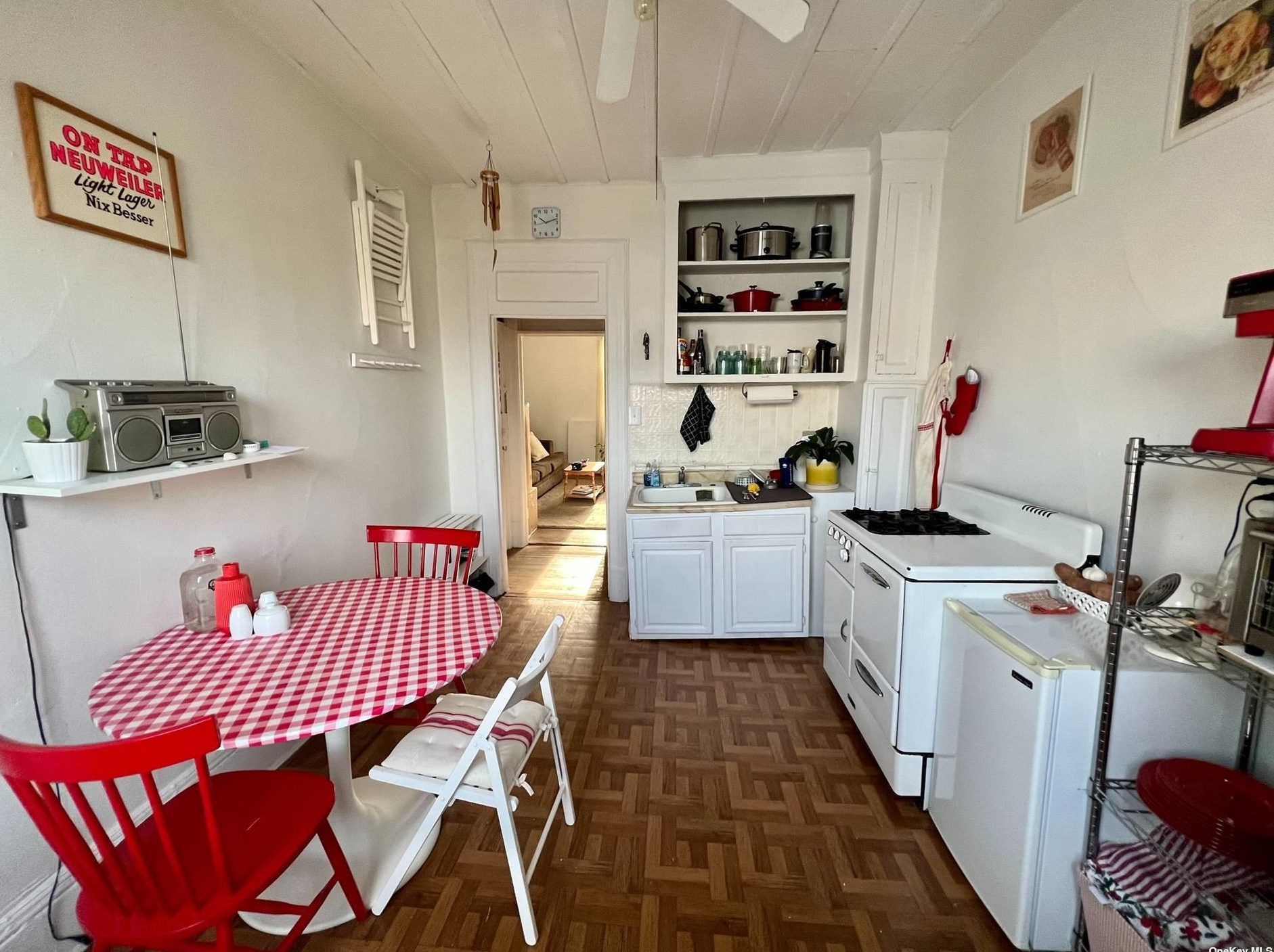 135 Beach 91st St, Far Rockaway, NY 11693