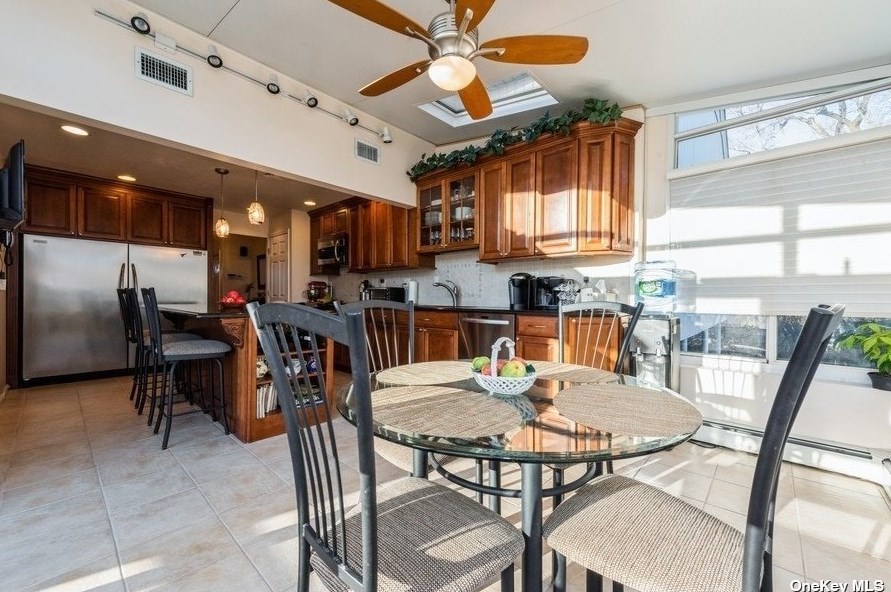 150 Mead Ct, North Wantagh, NY 11793