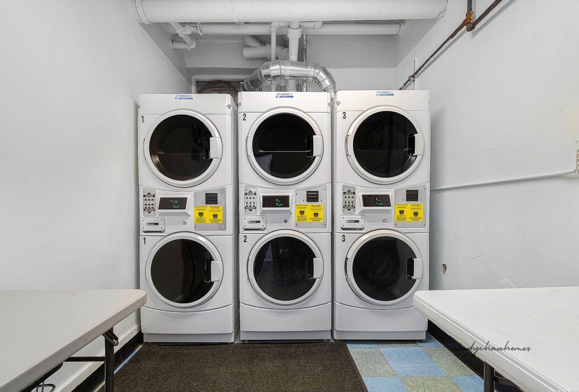 7211 110th St, Flushing NY  11375-5462 exterior