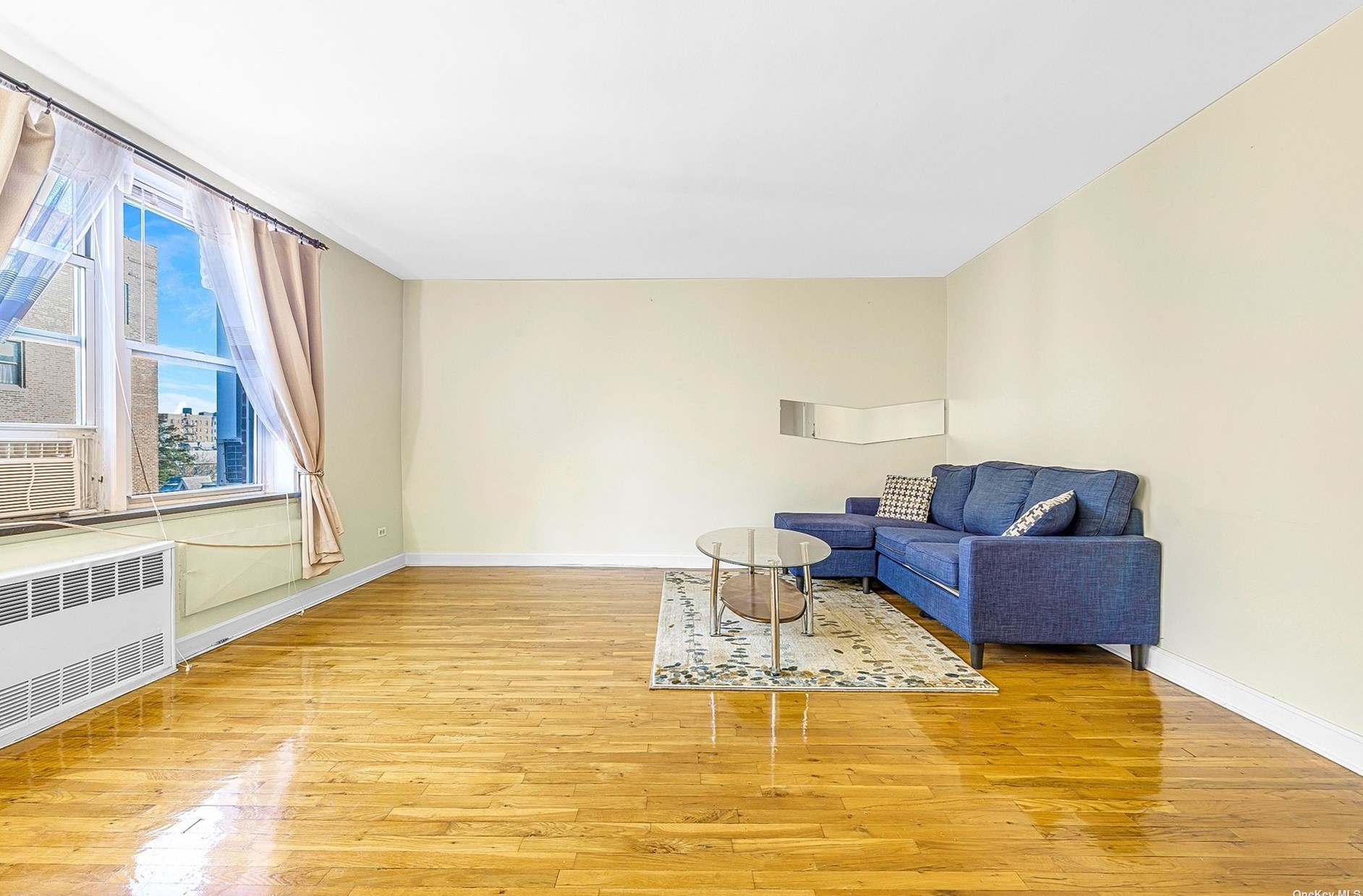 65-65 Wetherole St #3c, Flushing, NY 11374