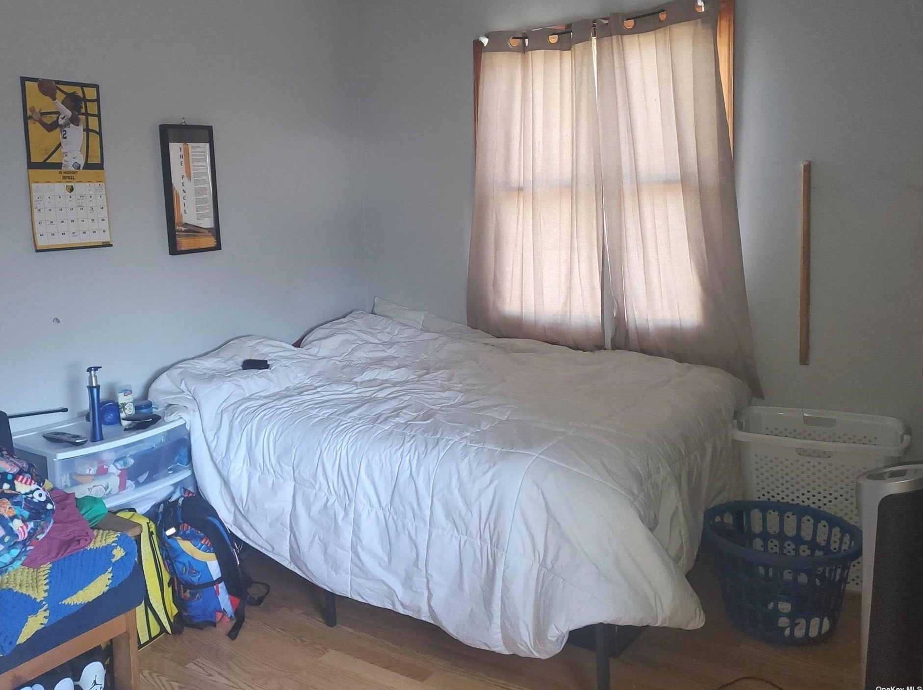 8 Ashwood Dr, Smith Point NY 11967-3904 exterior