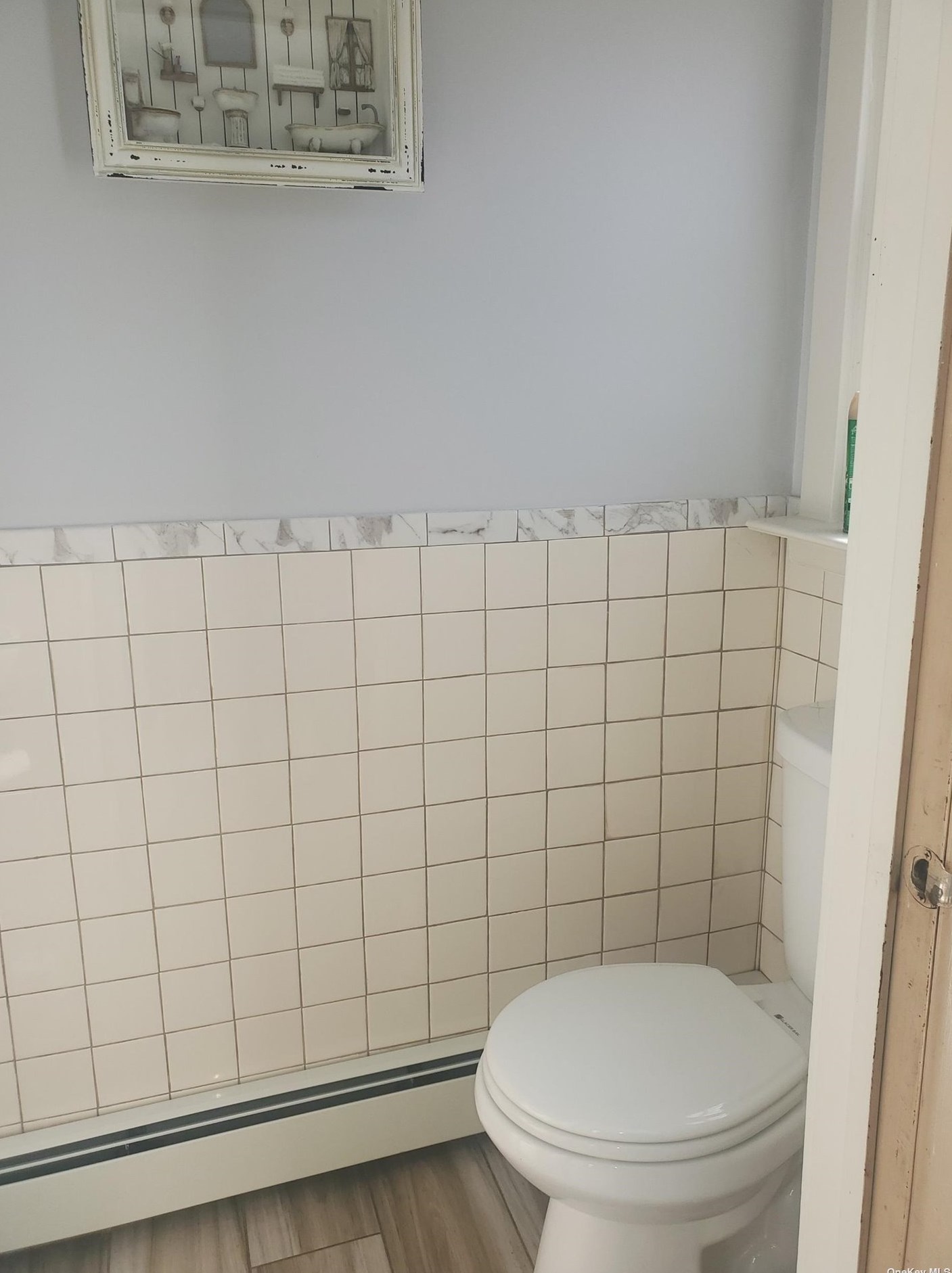 8 Ashwood Dr, Smith Point NY 11967-3904 exterior