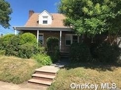 39 N Long Beach Rd #1st Fl, Rockville Centre, NY 11570