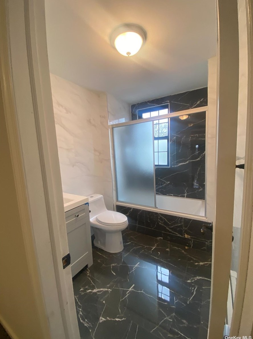 31-14 94th St, Flushing NY  11369-1105 exterior