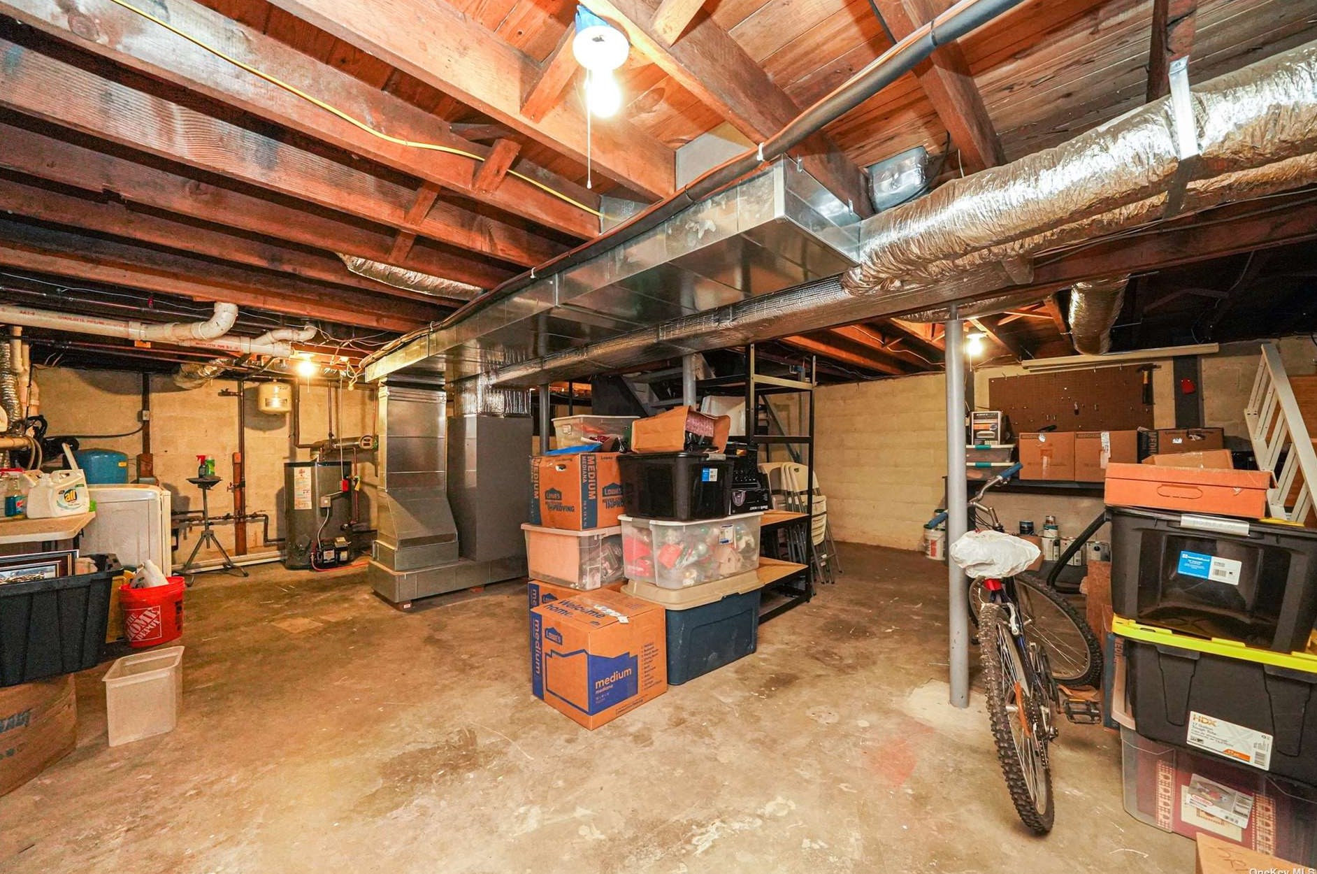 1 Shannon Blvd, Yaphank NY  11980-1601 exterior