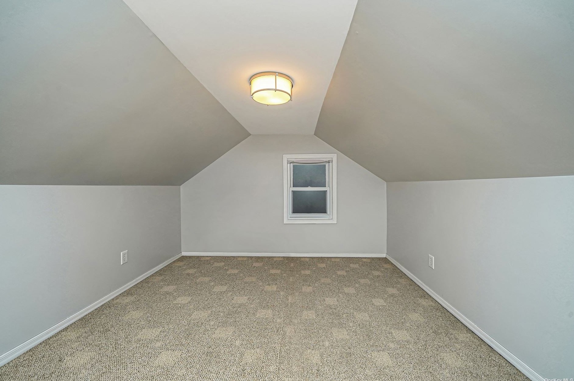 1 Shannon Blvd, Yaphank NY  11980-1601 exterior