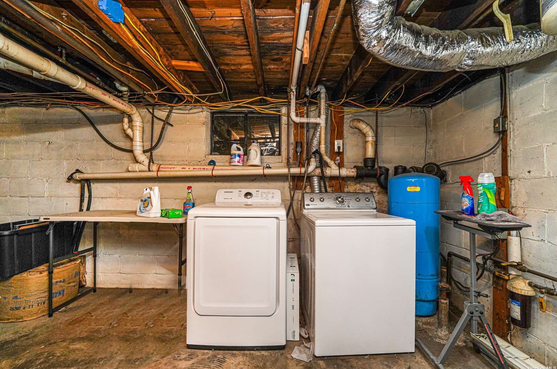 1 Shannon Blvd, Yaphank NY  11980-1601 exterior