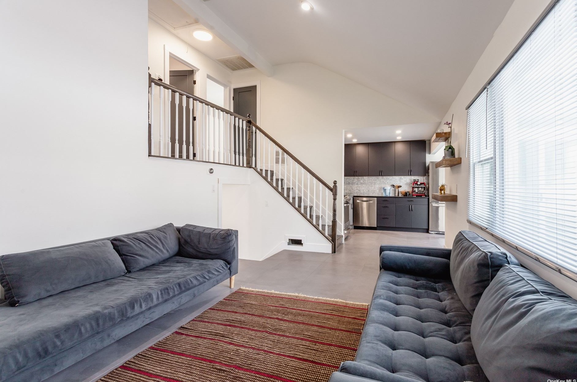 3 Huron St, Prt Jefferson Station NY  11776-4307 exterior