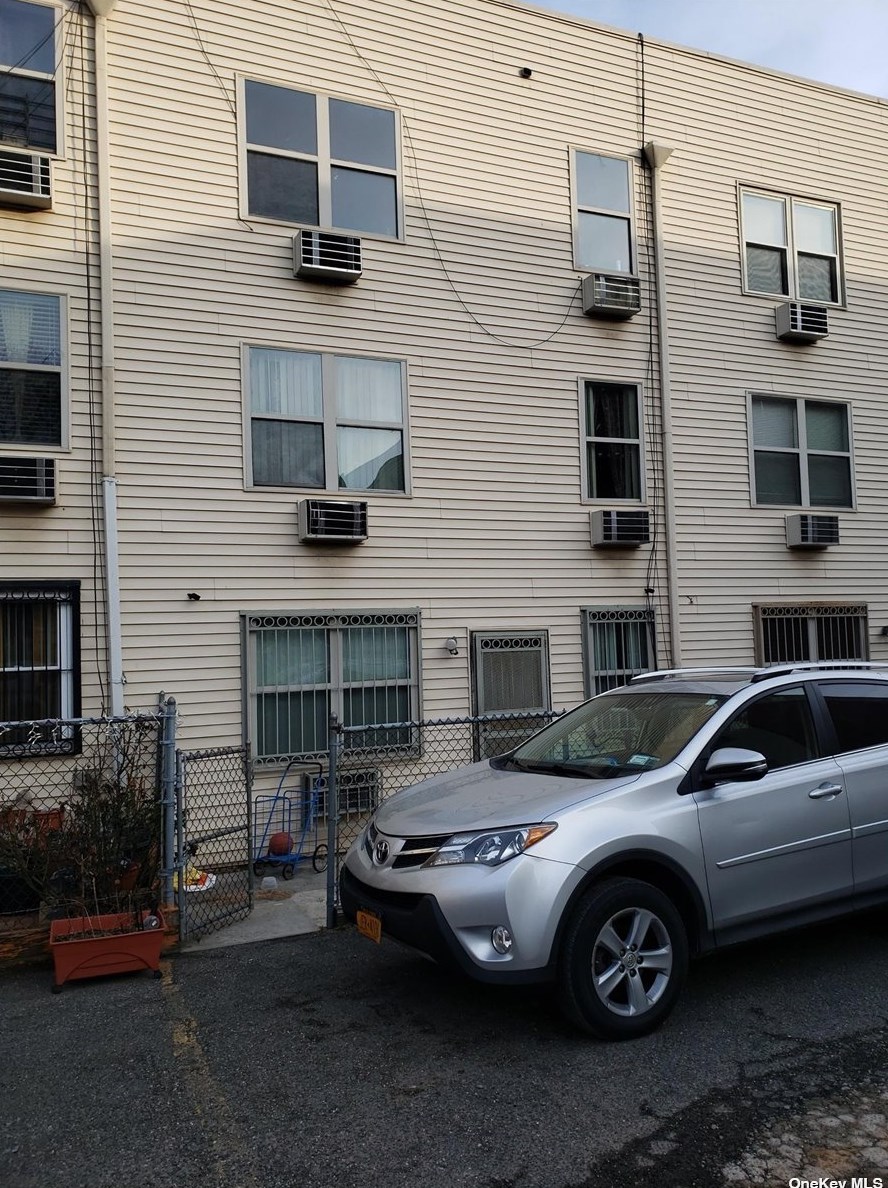 214 Mother Gaston Blvd, Brooklyn, NY 11233-4312