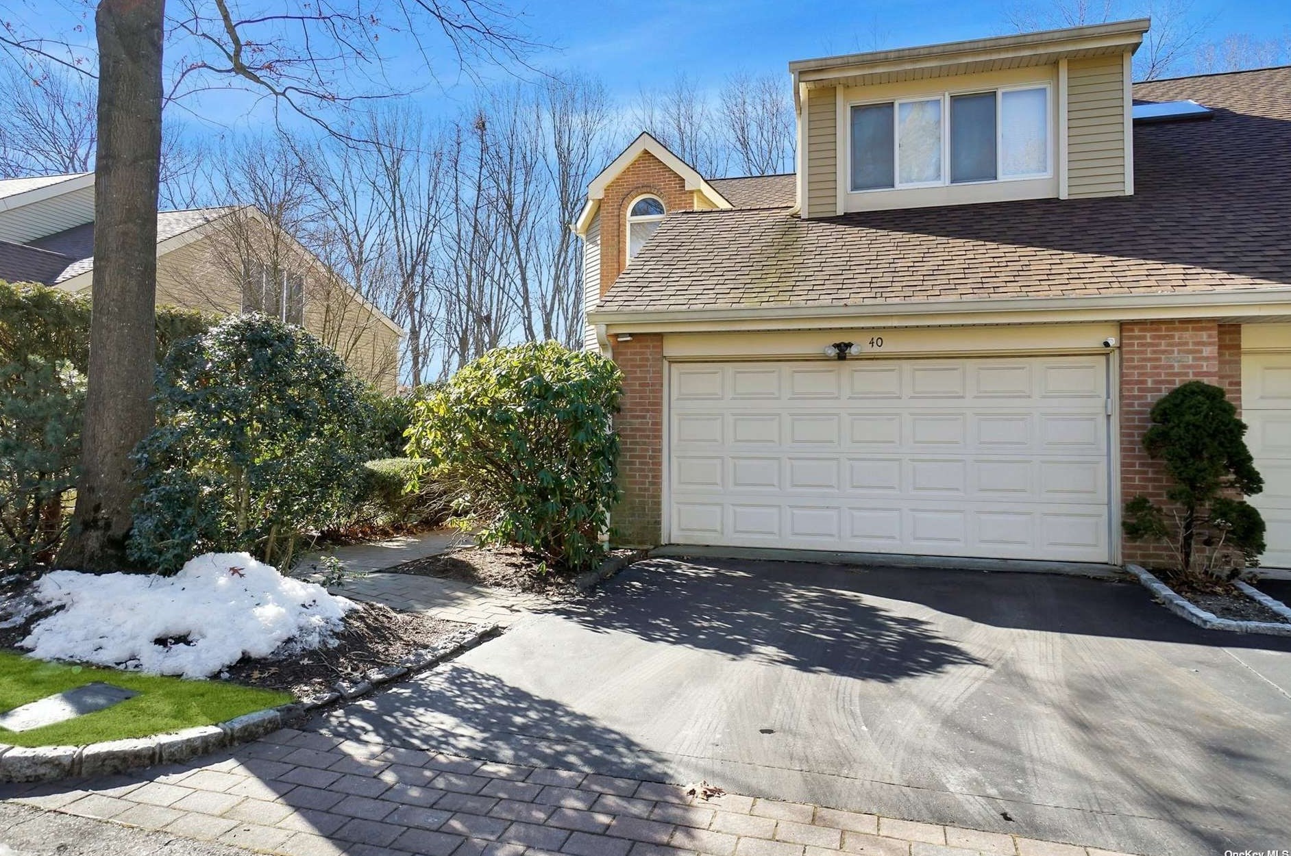 40 Willow Ridge Dr #40, Smithtown, NY 11787