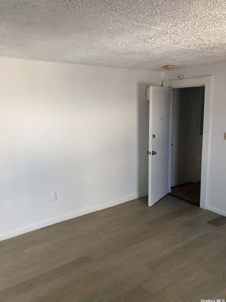 117-17 Newport Ave, Far Rockaway, NY 11694