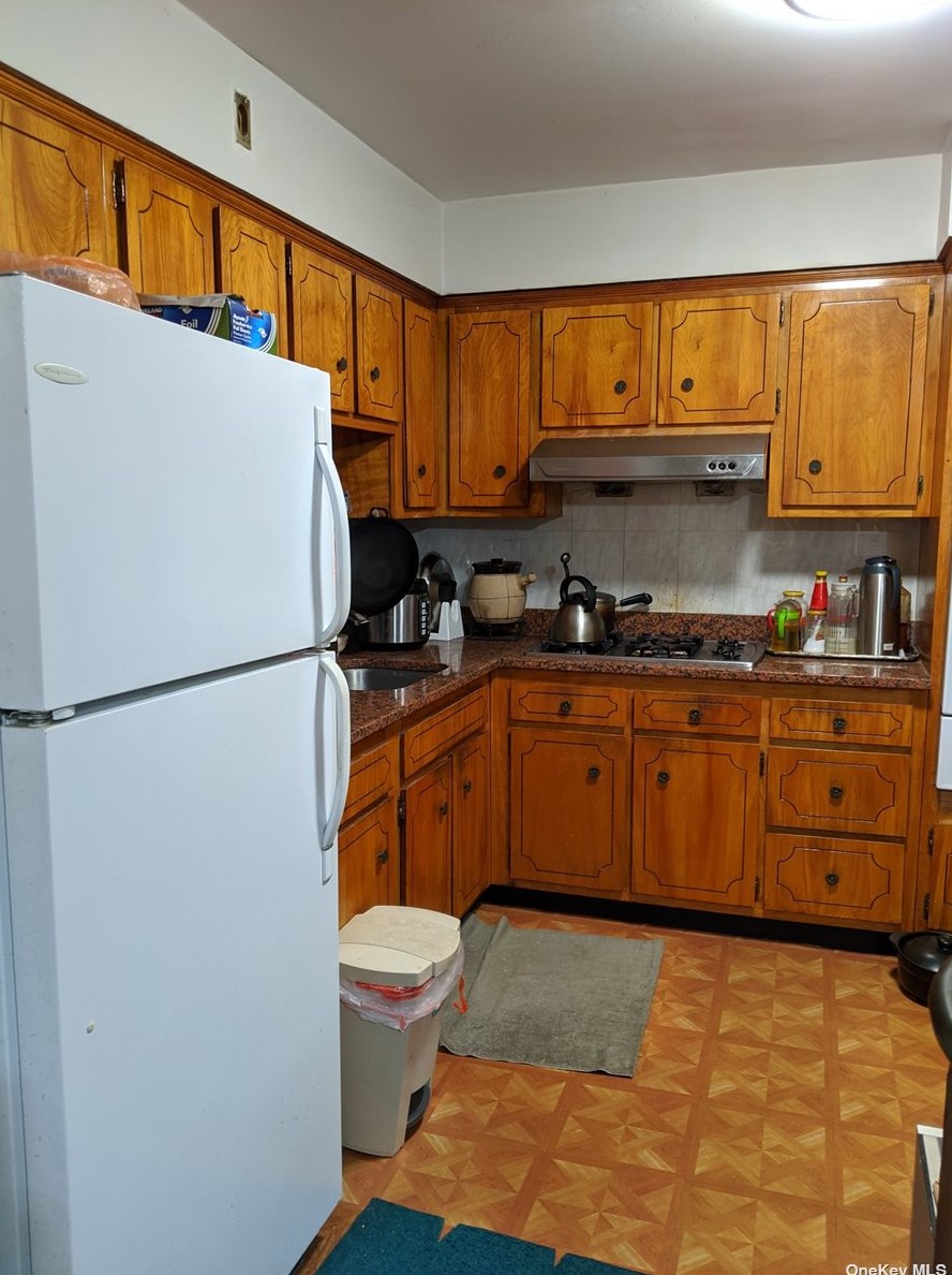 5610 111th St, Flushing, NY 11368-4036