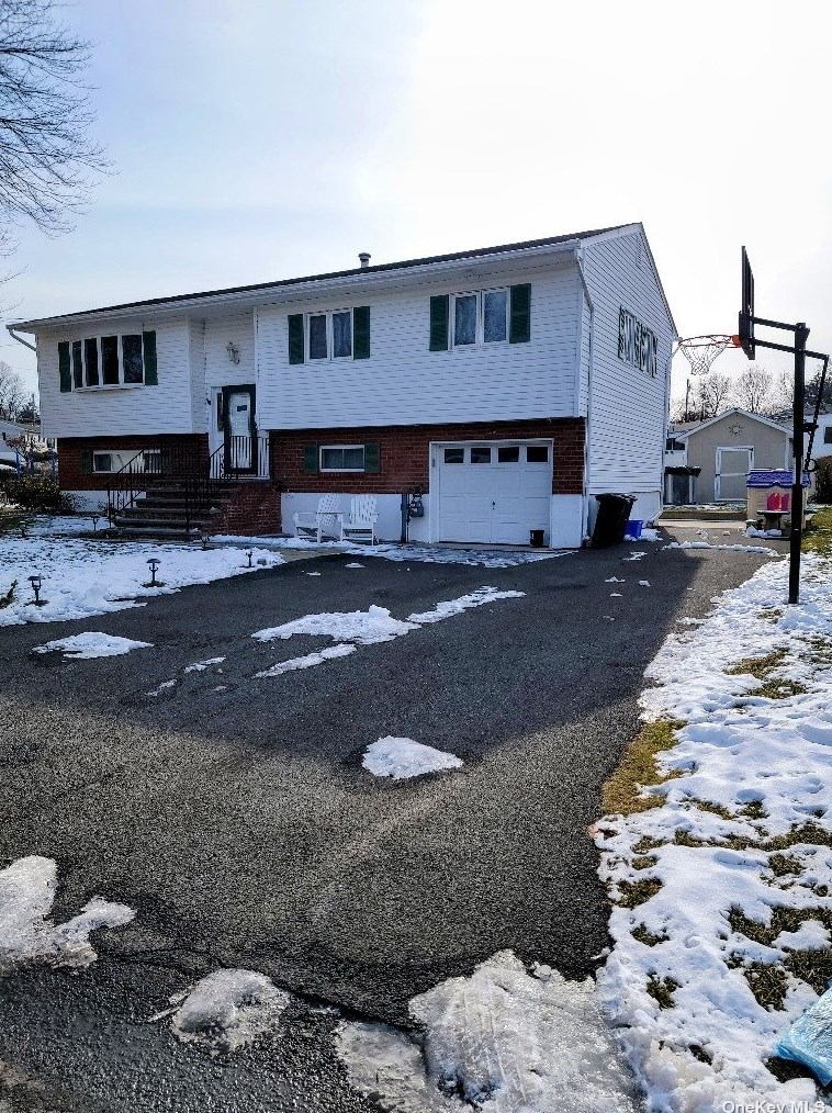9 Anderson Dr, Stony Point, NY 10980