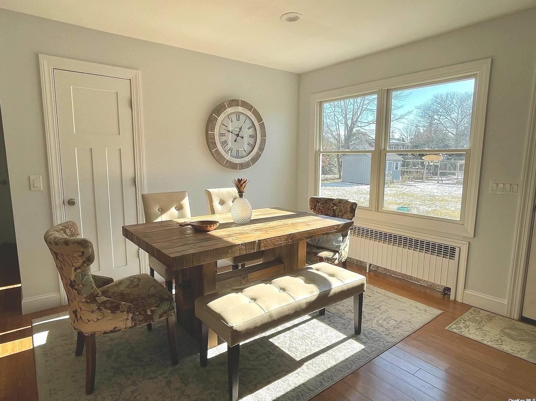 32 Shinnecock Rd, Hampton Bays NY  11946-2925 exterior