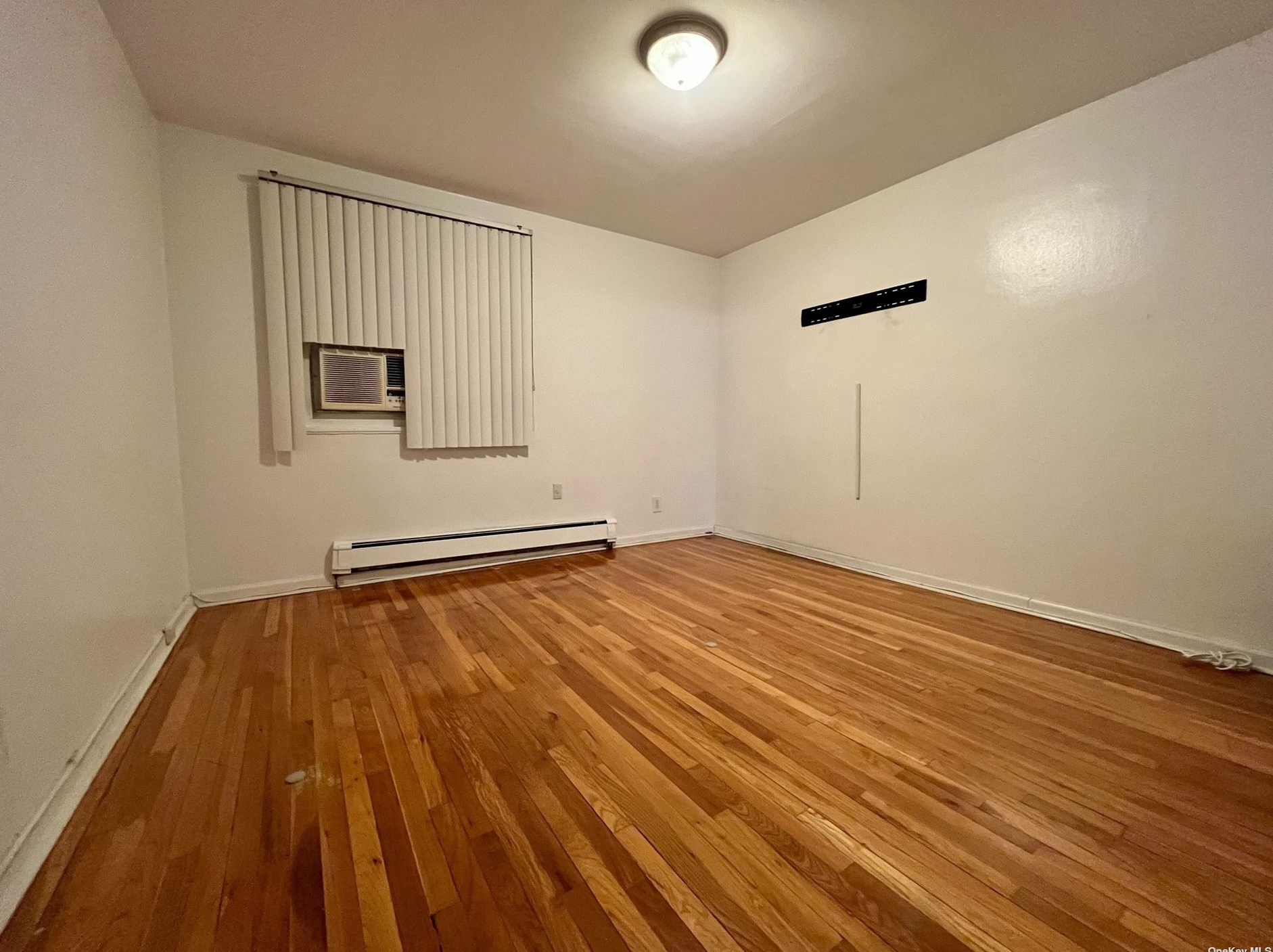 220- 27 73rd Ave #lower, Flushing, NY 11364