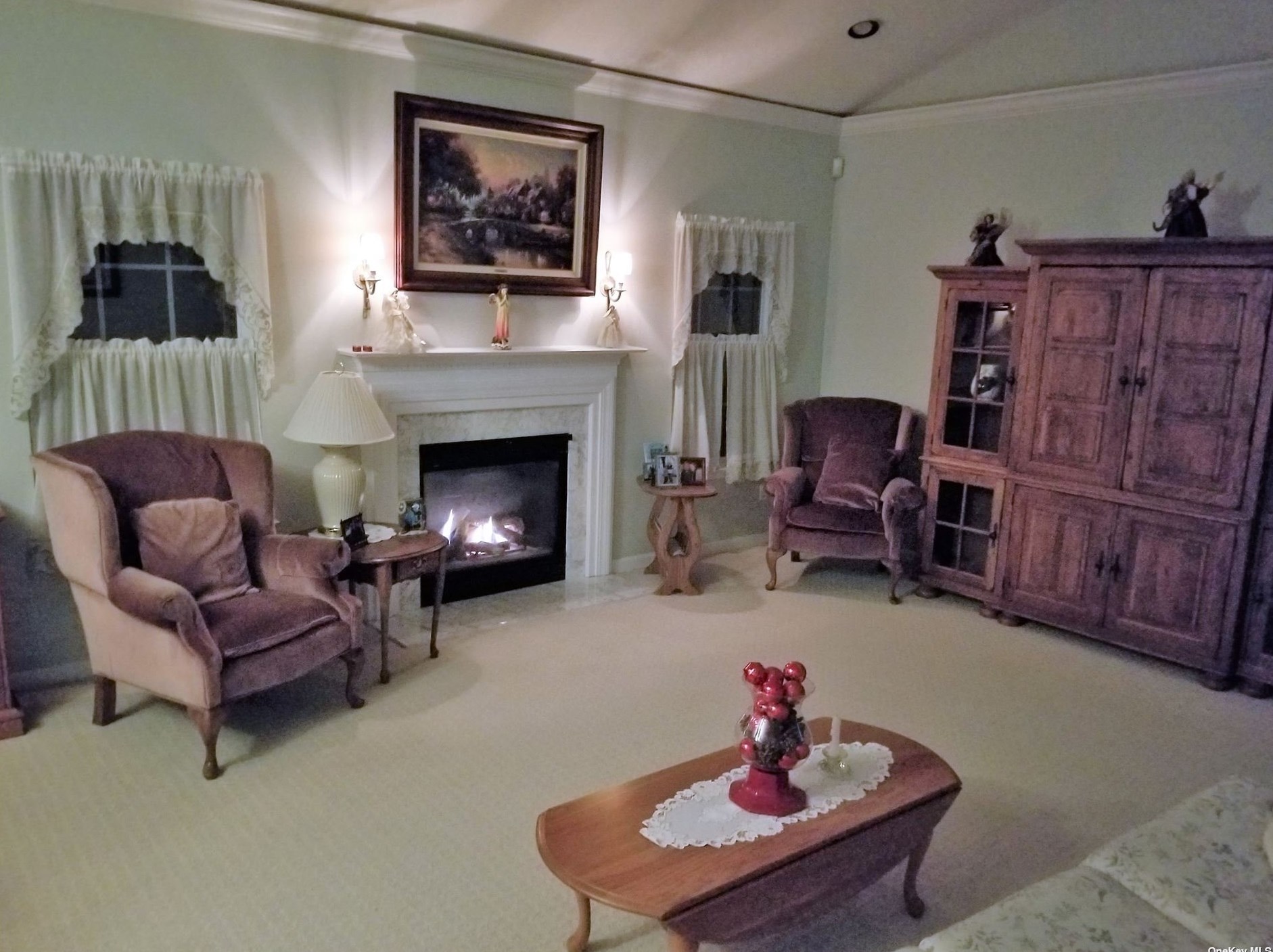 464 Hampton Ct #na, Moriches, NY 11955