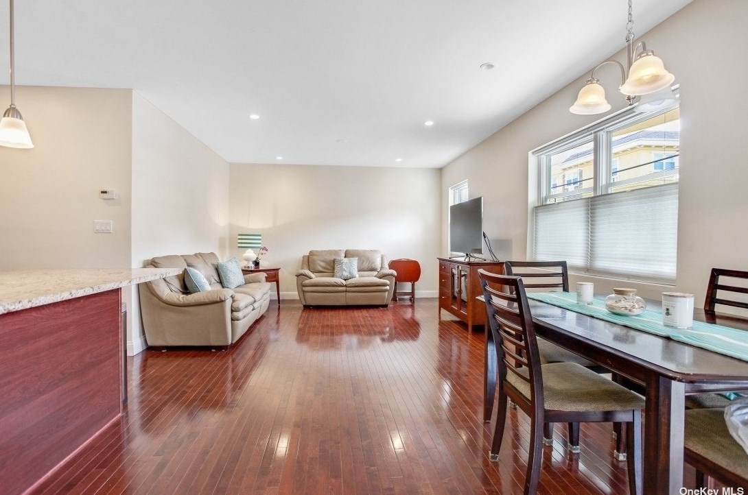 168 Beach 101st St #14a, Far Rockaway, NY 11694