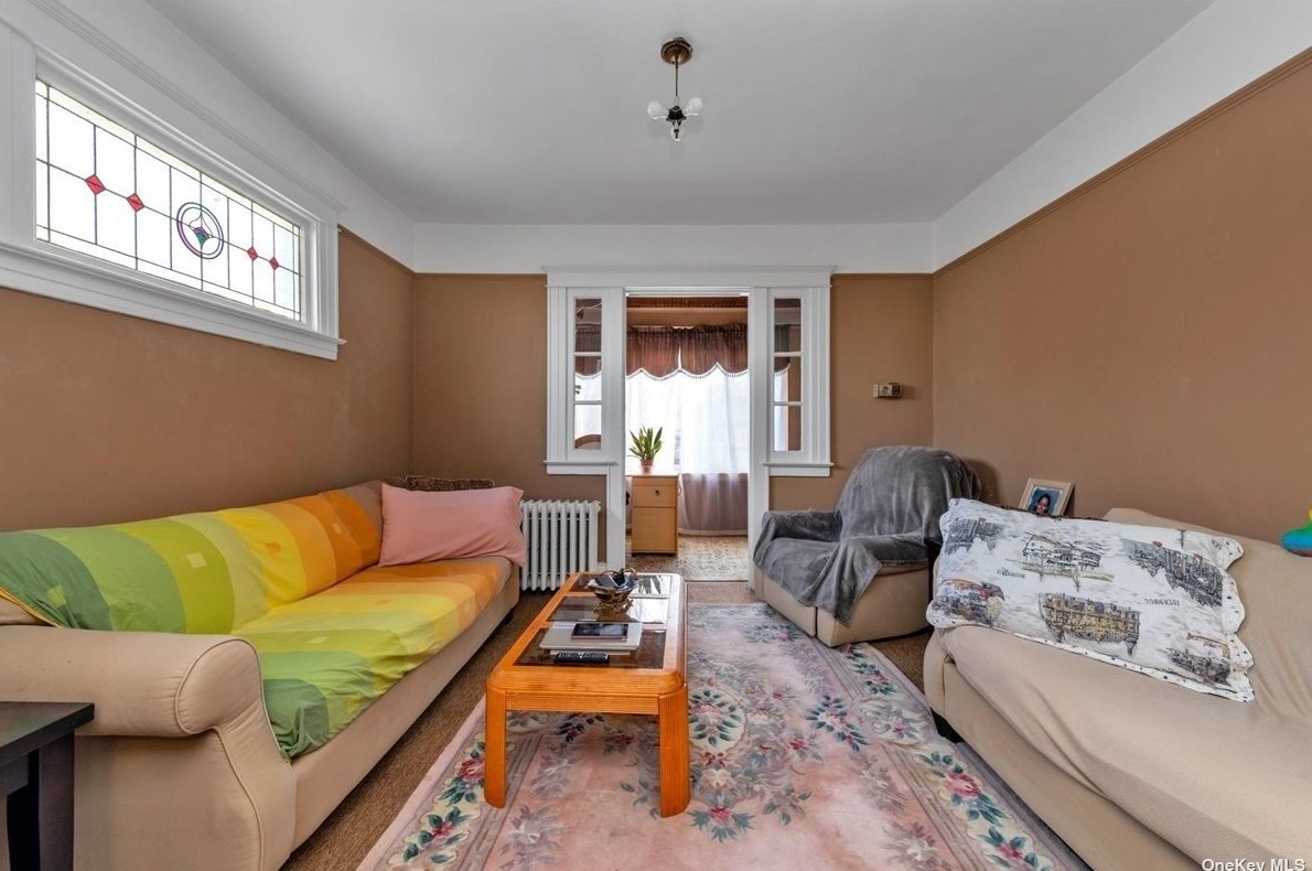 120-19 12th Ave, Flushing, NY 11356-1549