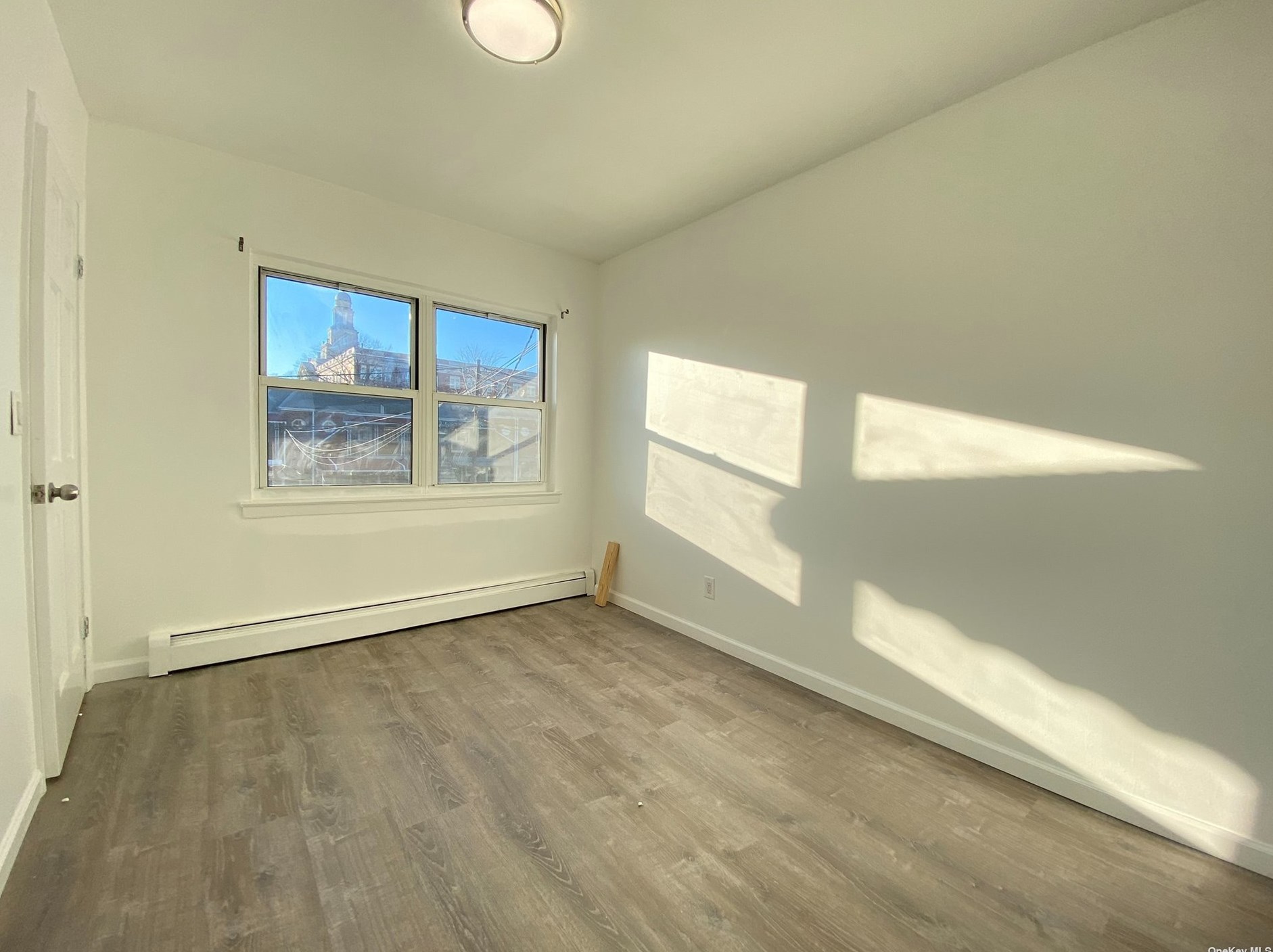 85-71 75th St, Jamaica, NY 11421