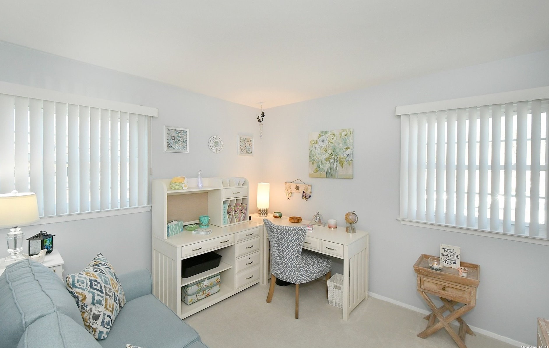 22 Virginia Dr, Gordon Heights NY  11763-4017 exterior