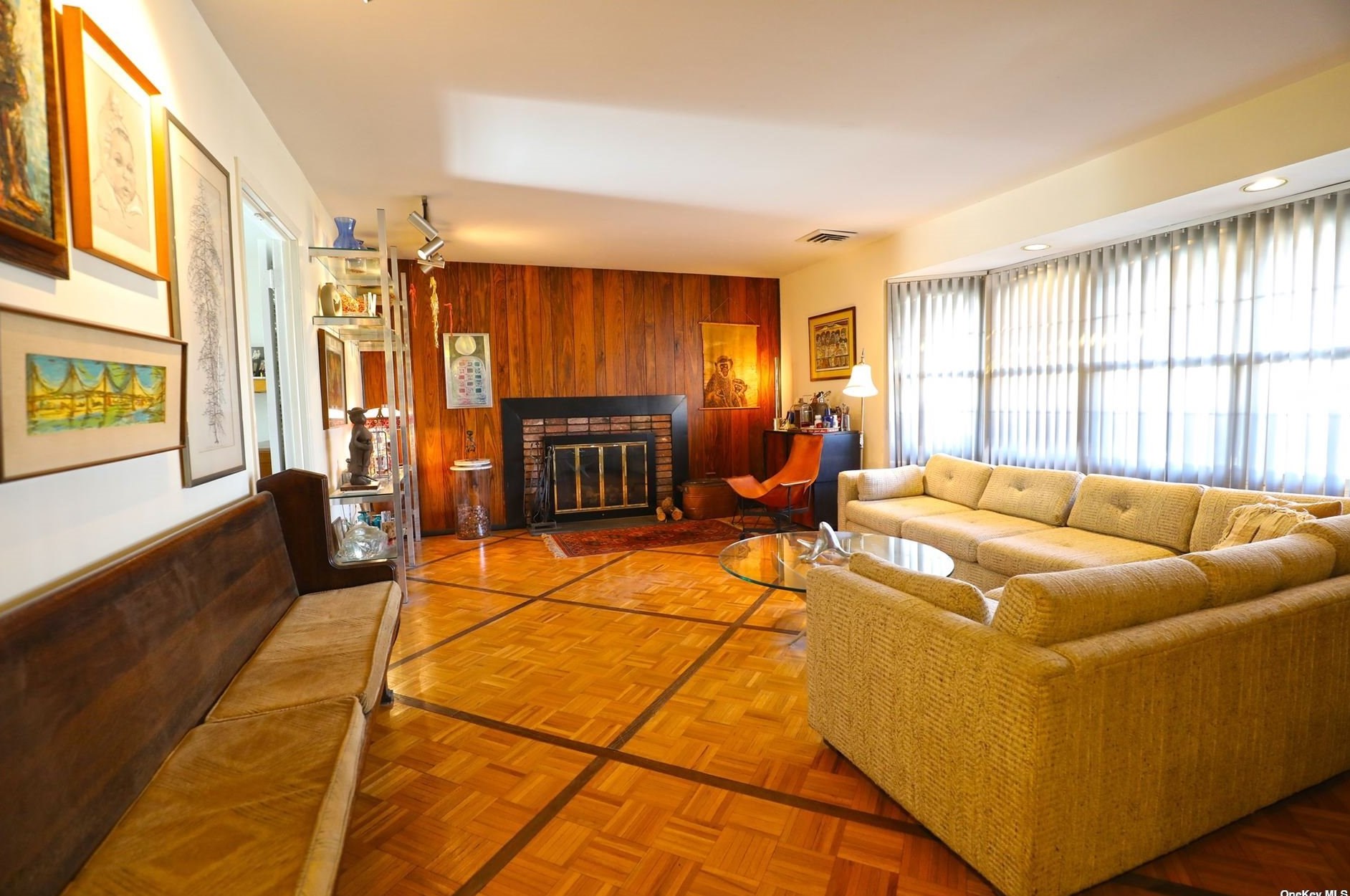 71 Barker Dr, Stonybrook, NY 11790-2530