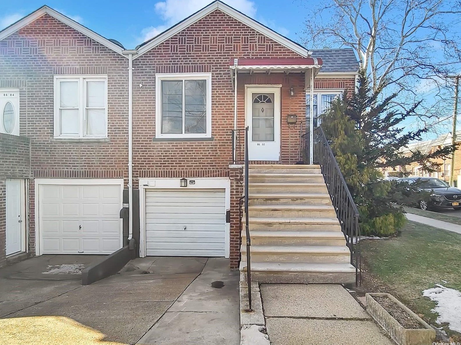 86-02 Little Neck Pkwy, Floral Park, NY 11001