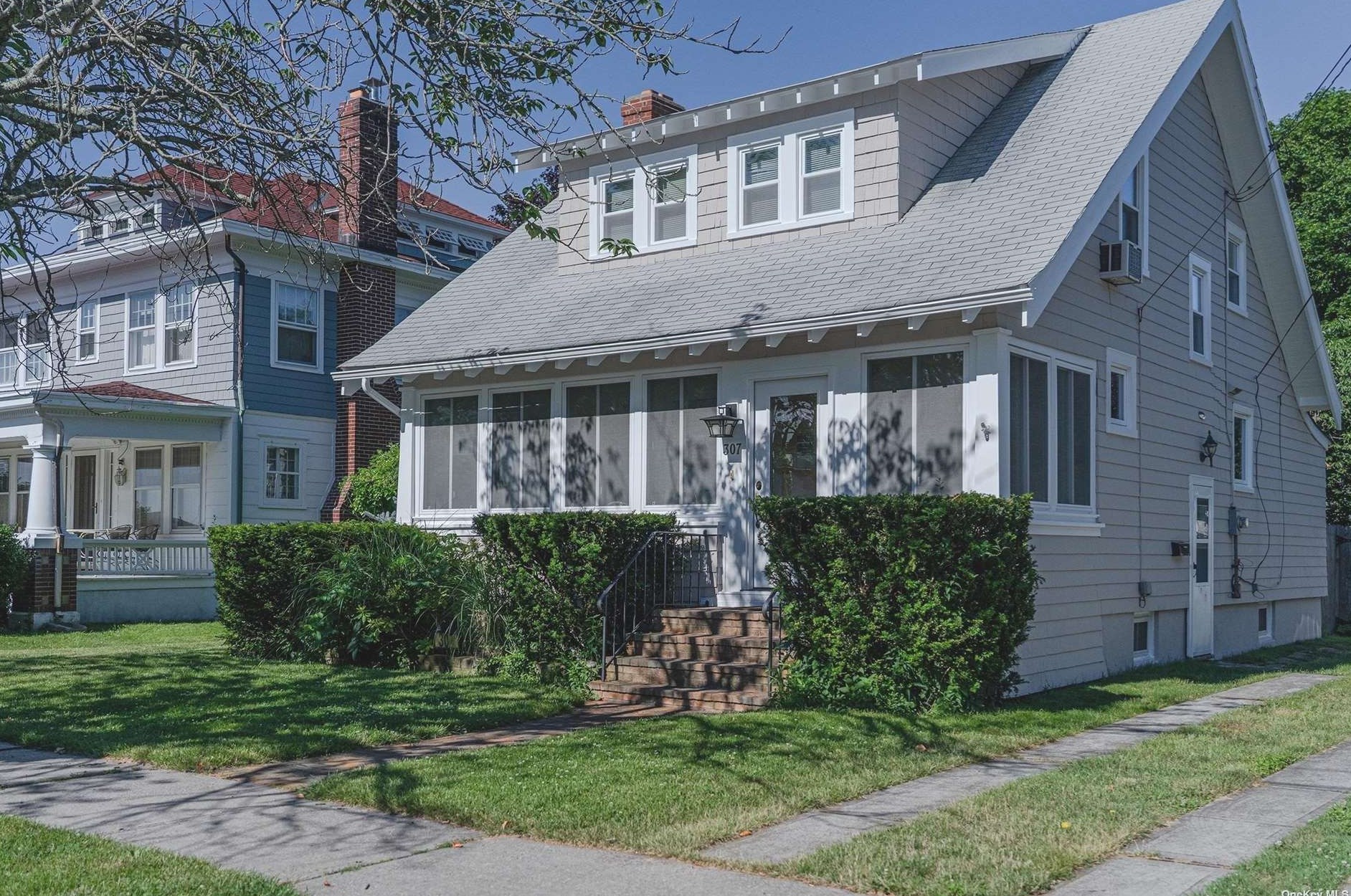 307 4th St, Greenport, NY 11944