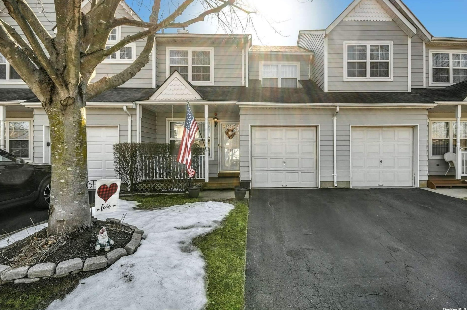 388 Smith St #388, Central Islip, NY 11722