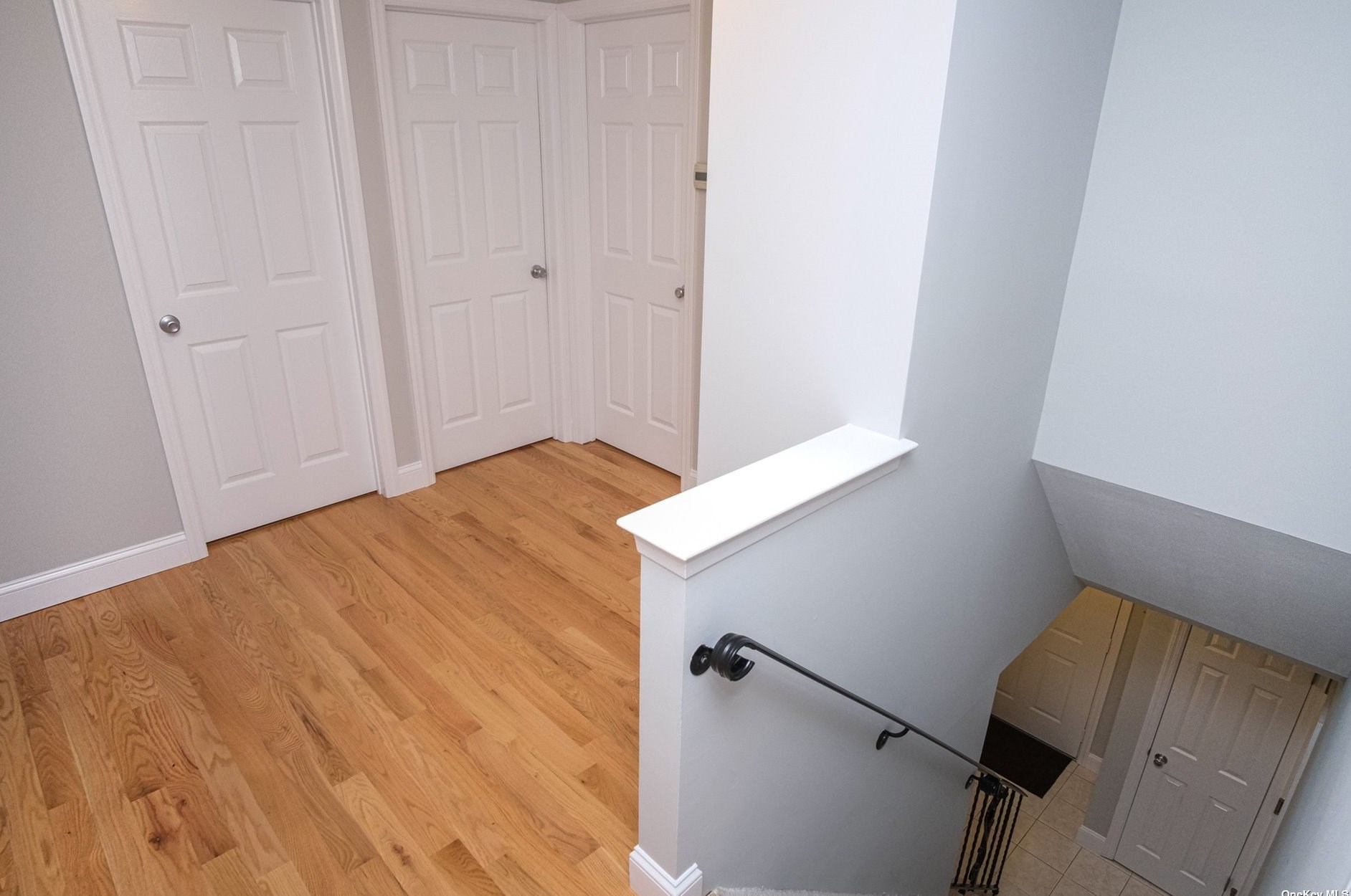 421 Birch Holw Dr, Smith Point NY 11967-1311 exterior