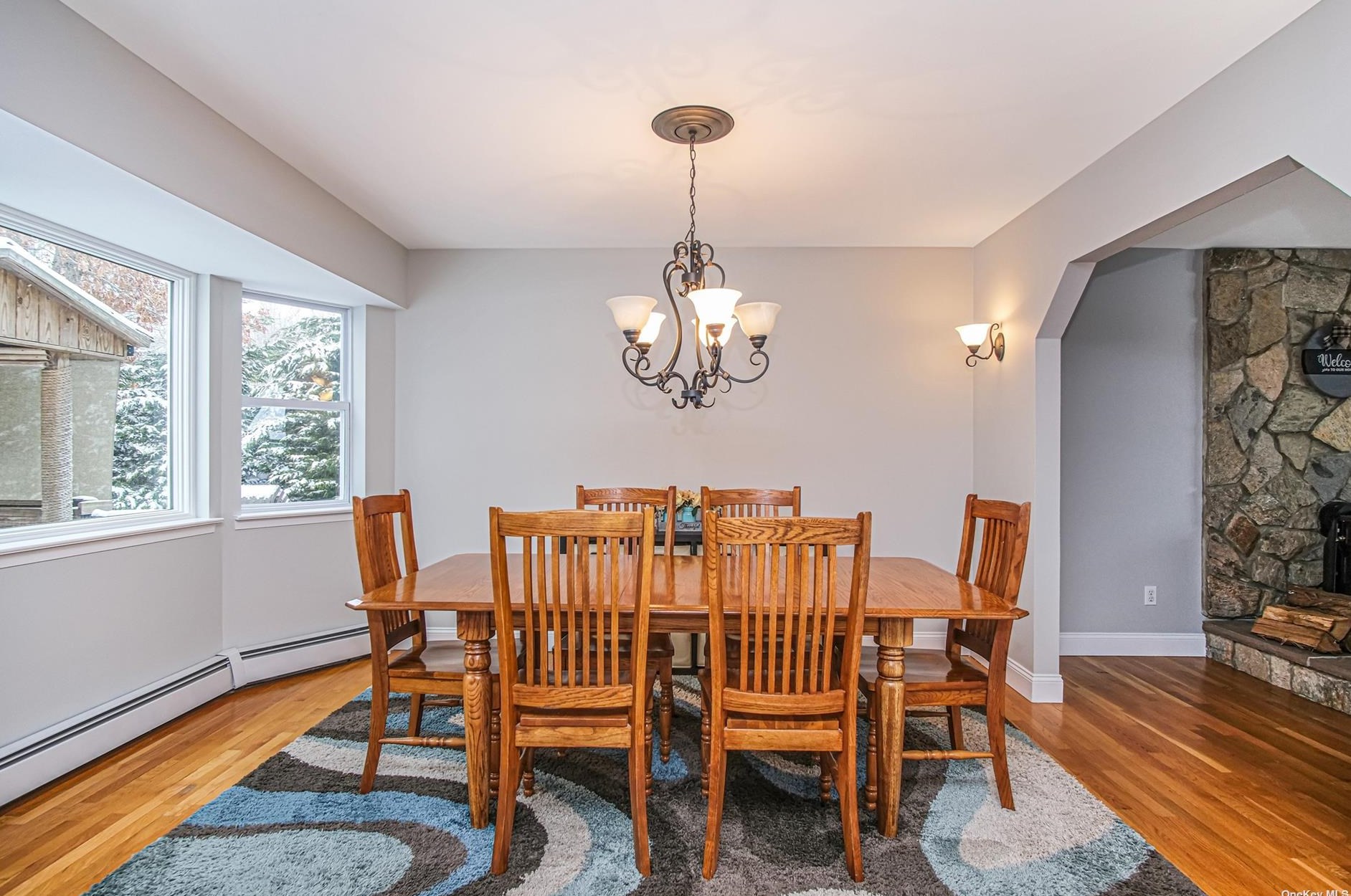 421 Birch Holw Dr, Smith Point NY 11967-1311 exterior