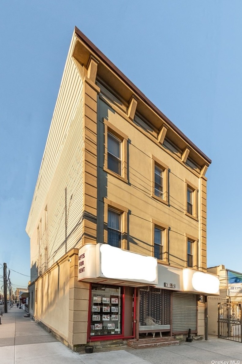 3116 23rd Ave, Long Island City, NY 11105