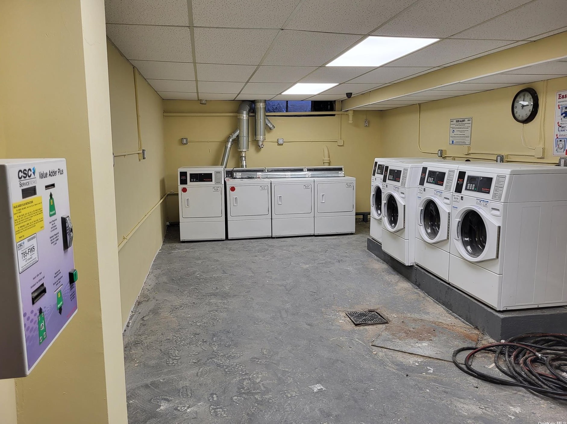 7445 Yellowstone Blvd, Flushing NY  11374-5445 exterior