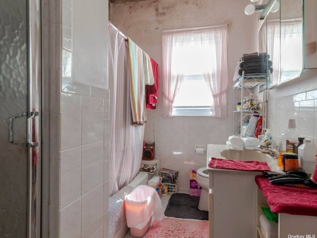 28-20 Murray St, Flushing NY exterior