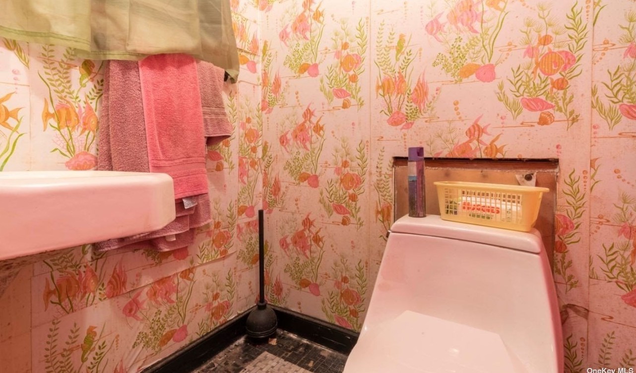 28-20 Murray St, Flushing NY exterior