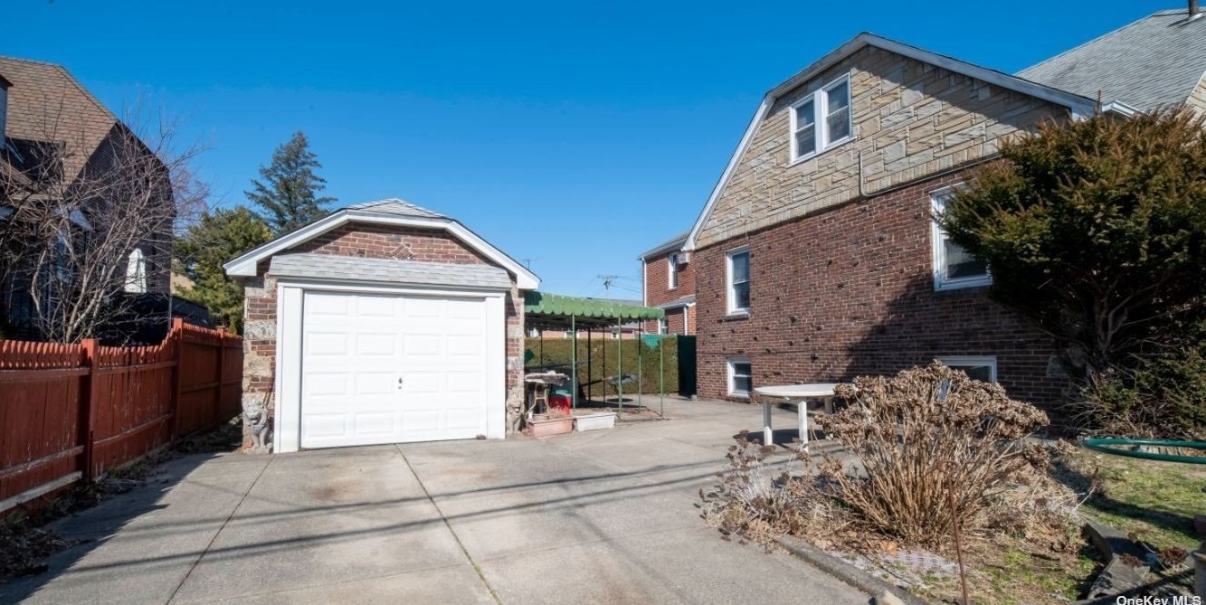 28-20 Murray St, Flushing NY exterior