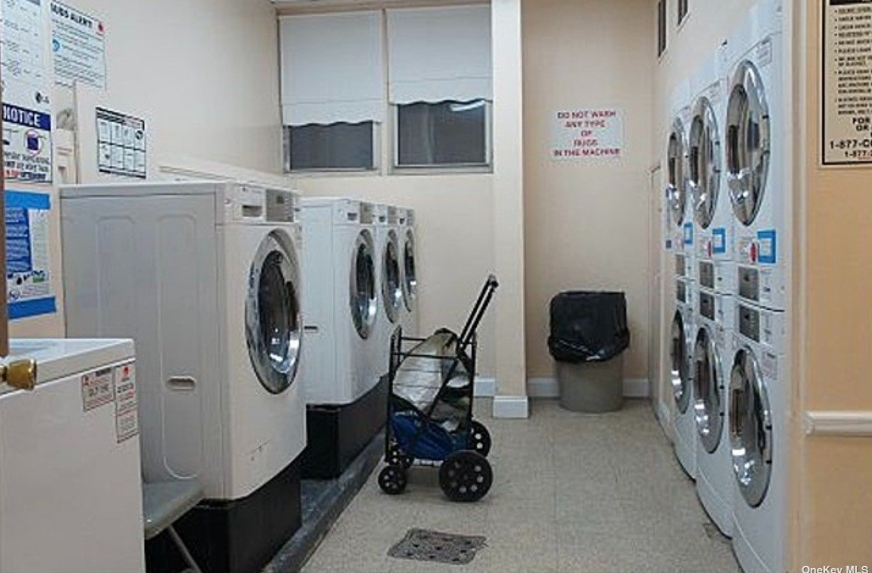 35-10 150th St, Flushing NY  11354-1151 exterior