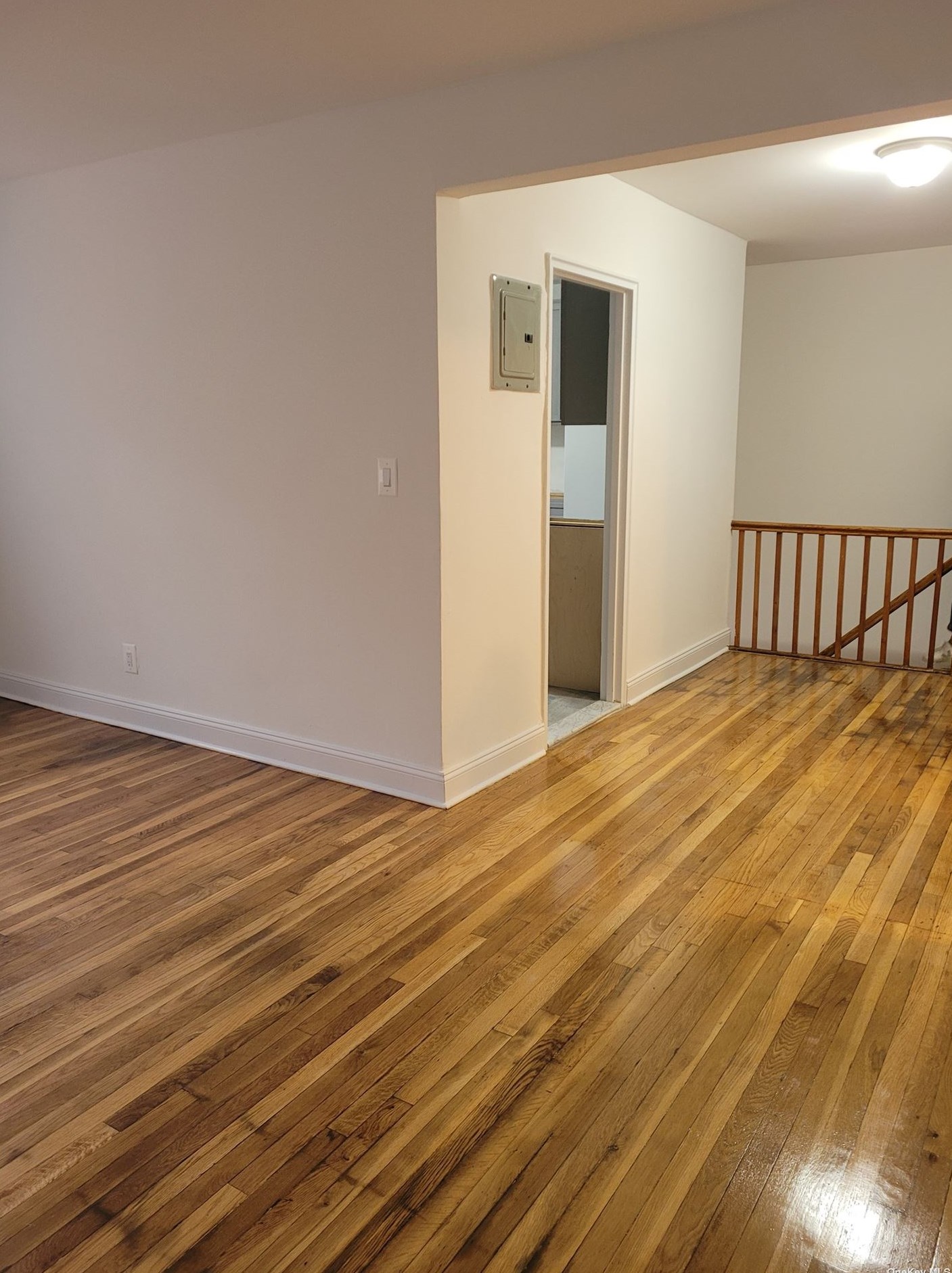 138-09 68th Dr, Flushing, NY 11367-3423