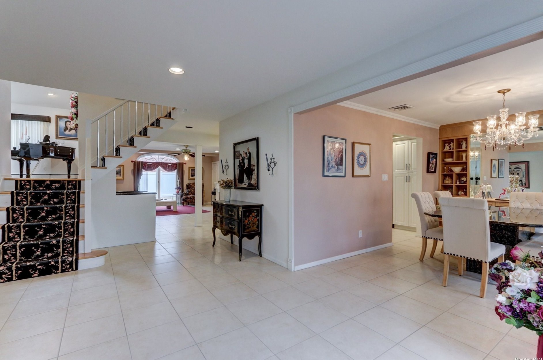 3317 Robbin Ln, North Merrick, NY 11566-5541