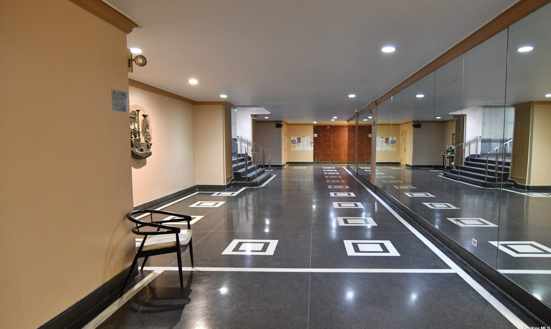6441 Saunders St #116, Flushing, NY 11374