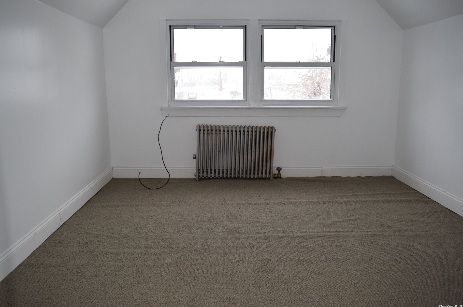 118-41 204th St #2, Jamaica, NY 11412