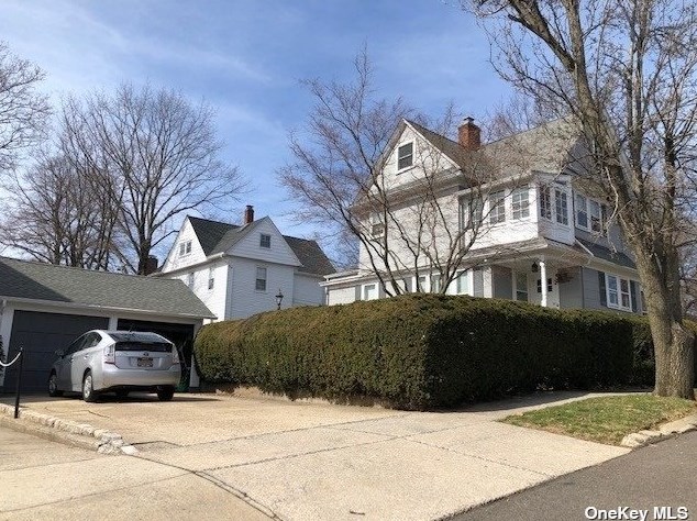 24048 Pine St, Flushing, NY 11363-1831