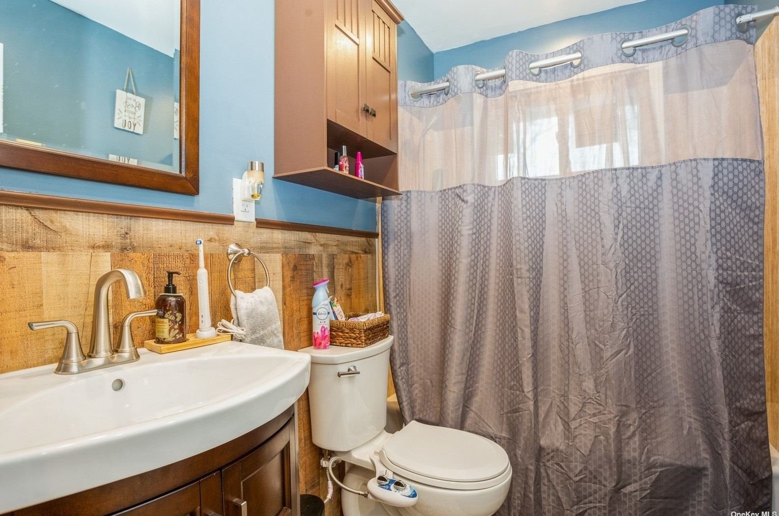 96 Rugby Dr, Smith Point NY 11967-4312 exterior