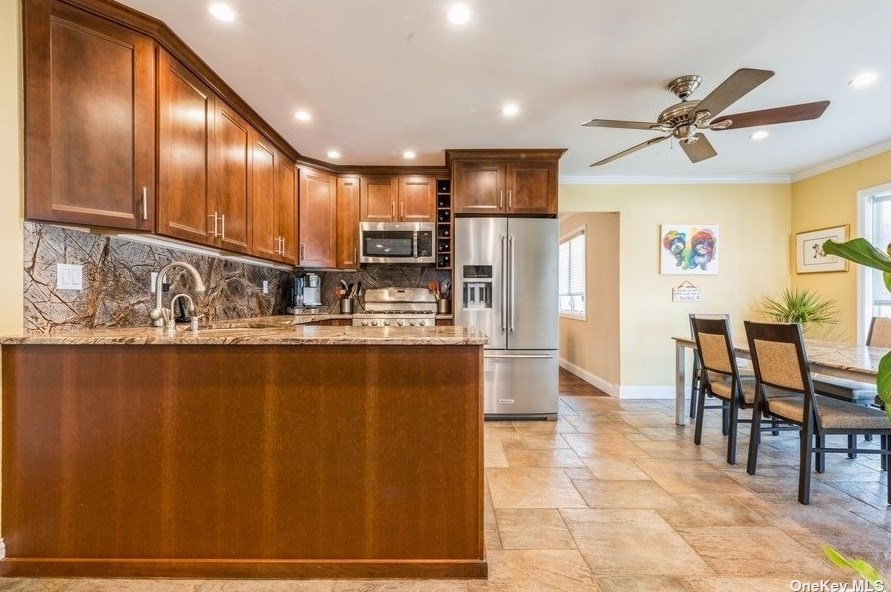 3200 Denton Dr, North Merrick NY 11566-5100 exterior