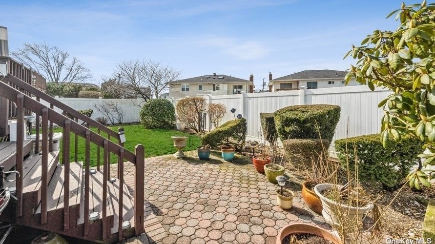 3200 Denton Dr, North Merrick NY 11566-5100 exterior